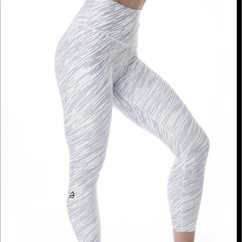 P’tula Desa’ree Swift Leggings Galaxy White Small